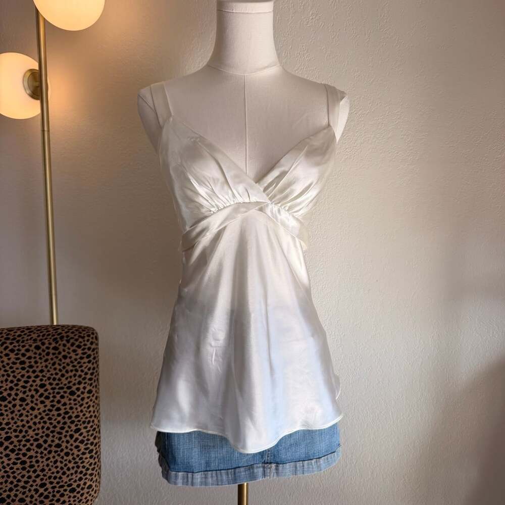 Flora Cami Size L White Satin V-Neck Pleated Tank Top